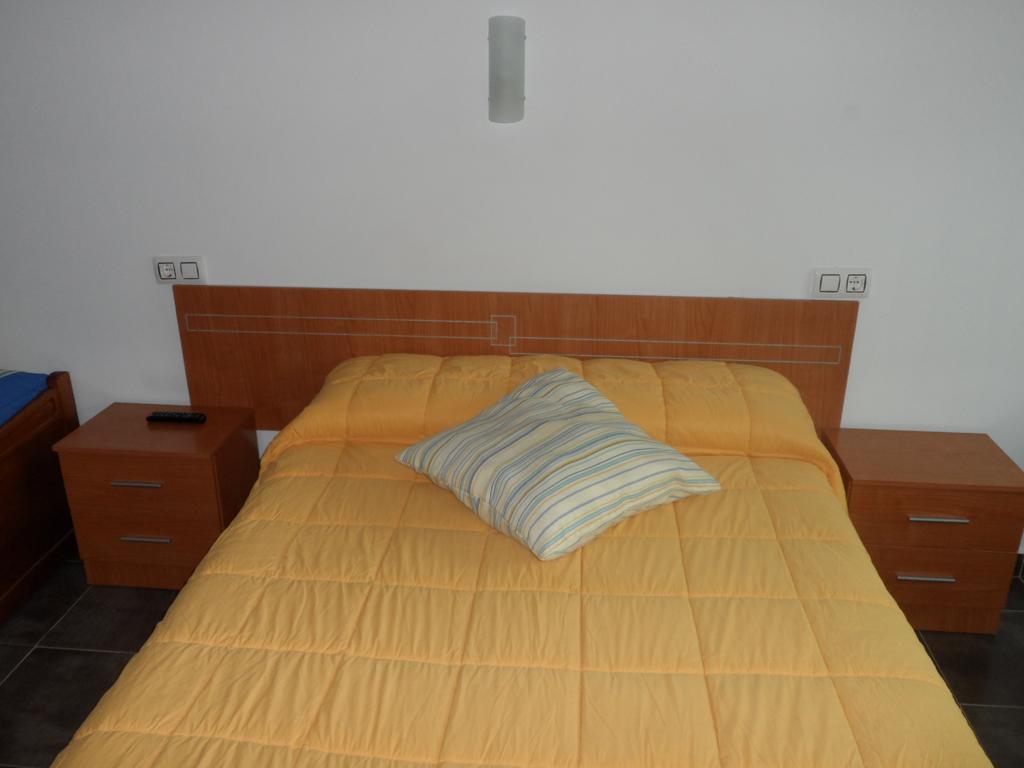 Hostal Via Del Caminante Madrigalejo エクステリア 写真