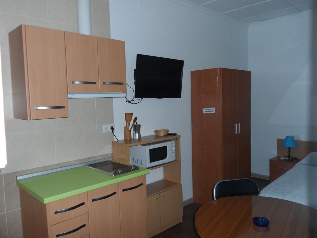 Hostal Via Del Caminante Madrigalejo エクステリア 写真