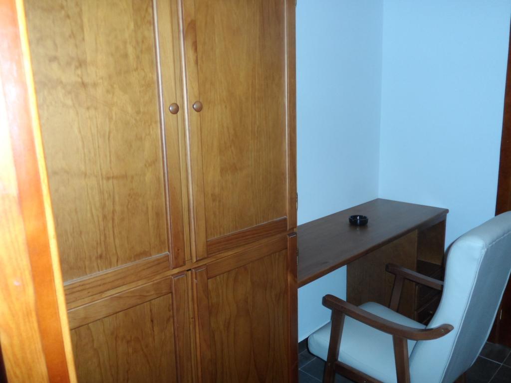 Hostal Via Del Caminante Madrigalejo エクステリア 写真
