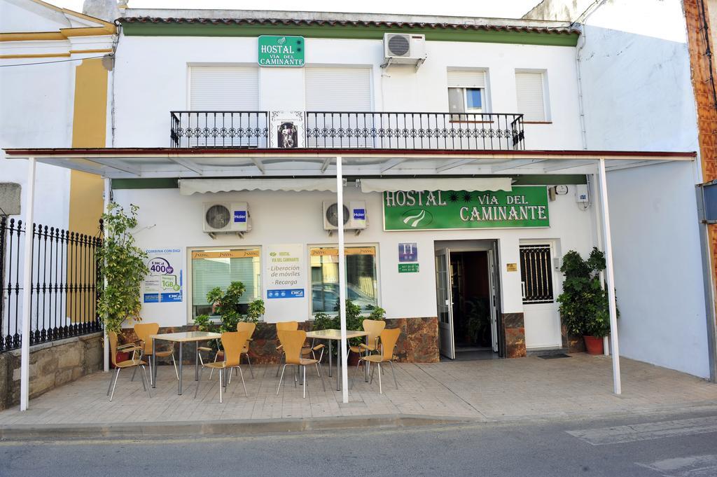 Hostal Via Del Caminante Madrigalejo エクステリア 写真
